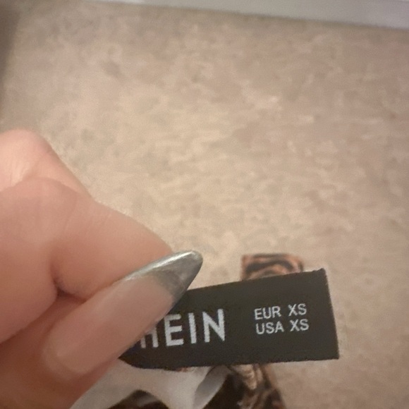 Belle Leopard Print Dress - Picture 4 of 4